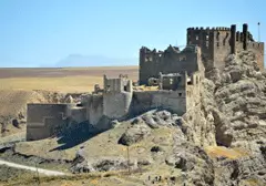قلعه چاووش تپه وان